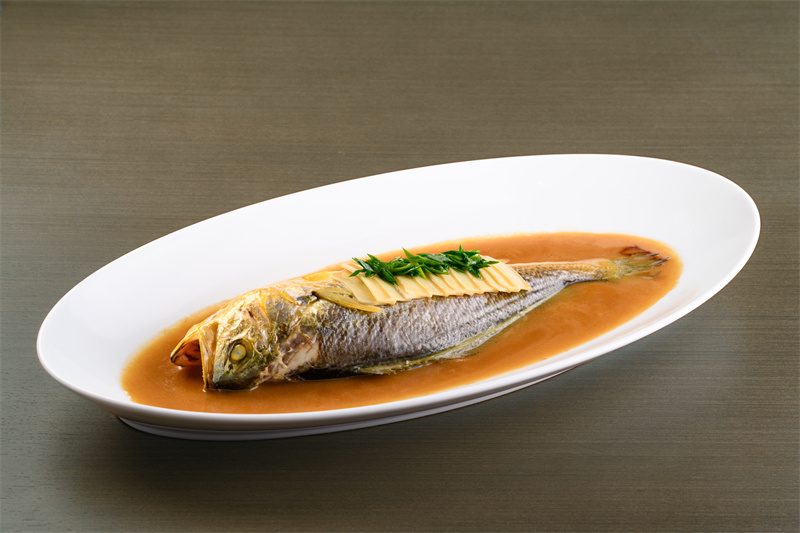 Marinated-yellow-croaker-spring-bamboo-shoot-2